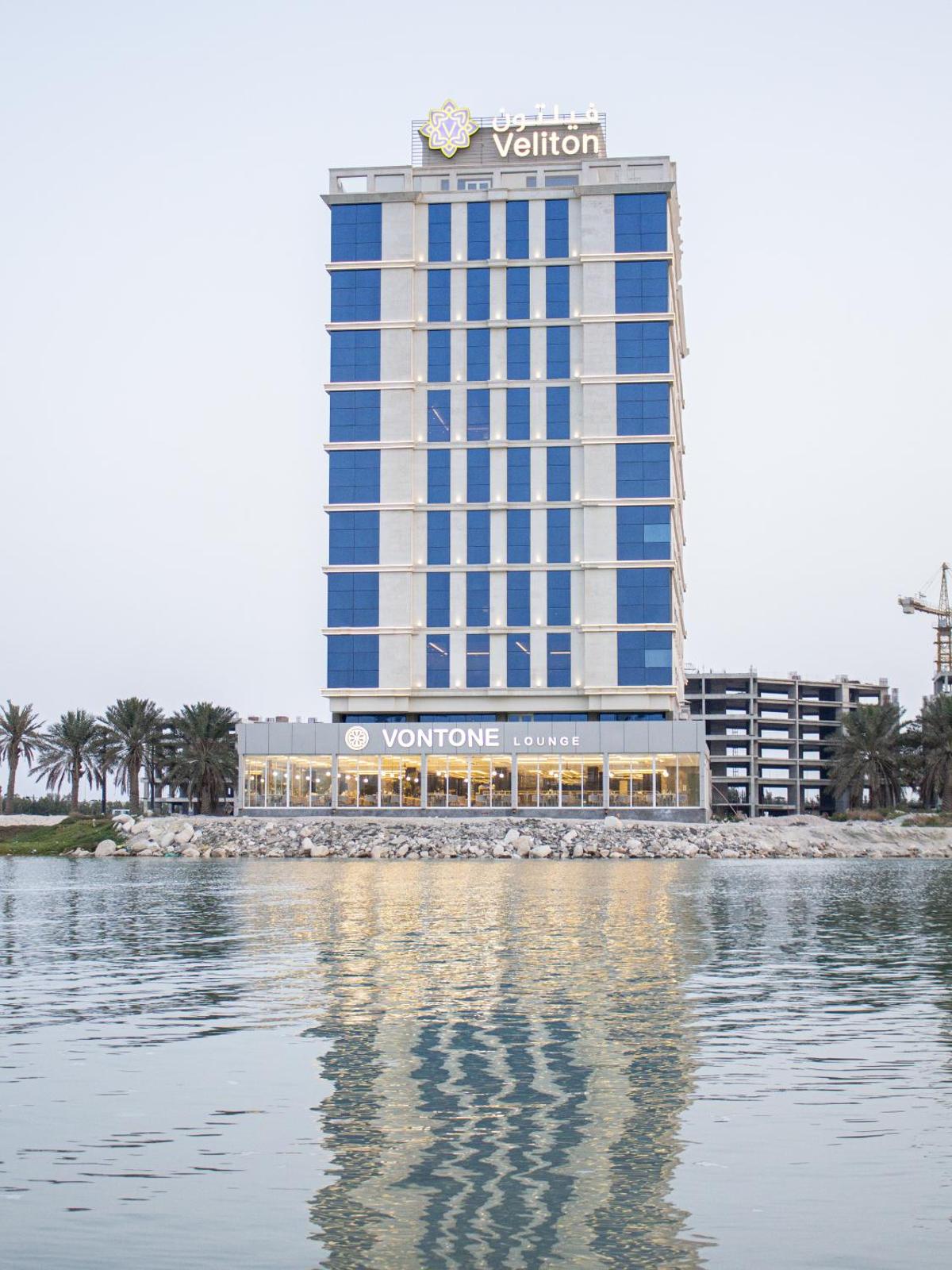 Veliton Hotel